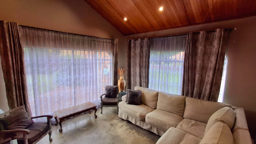 5 Bedroom Property for Sale in Vaalpark Free State